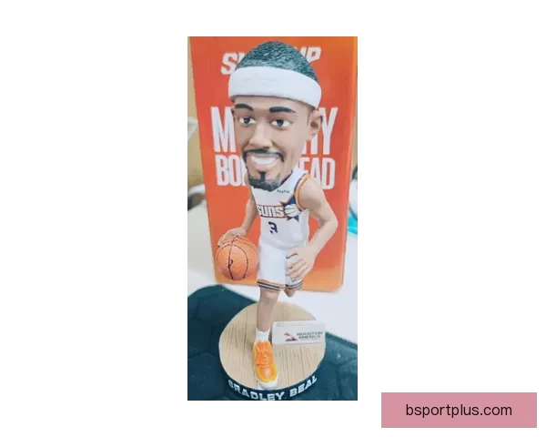 科尔感叹篮筐变玩具马刺球星直指MVP目标全力冲刺